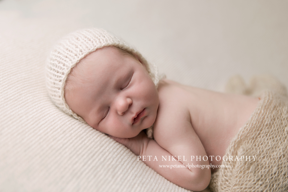 hobart newborn photographer
