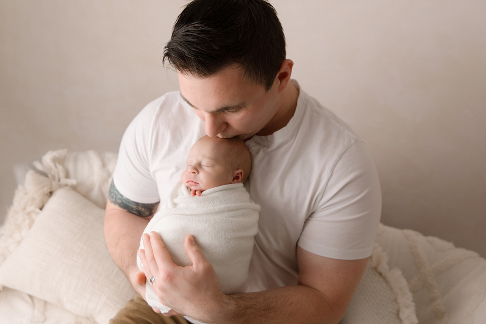 hobart newborn photographer